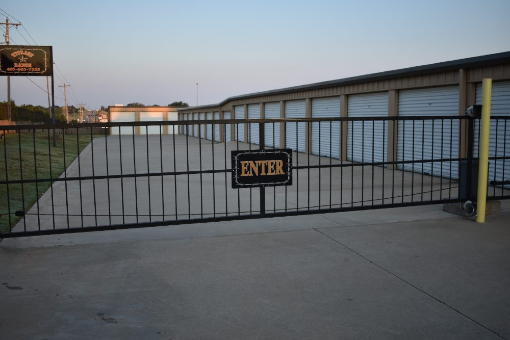 Image of the entrance and welcome sign at the Storage Ranch Edmond, Oklahoma location.